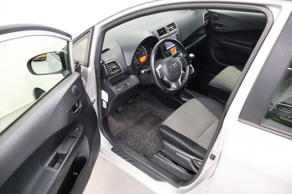 Toyota Verso-s