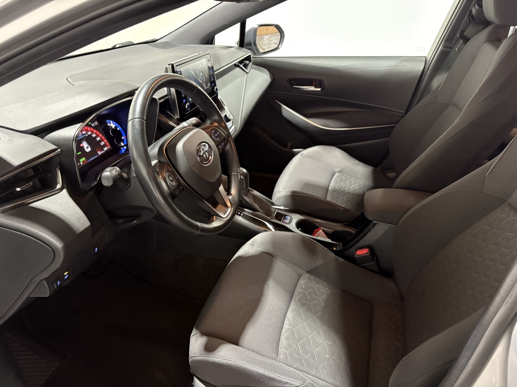 Toyota Corolla Touring Sports