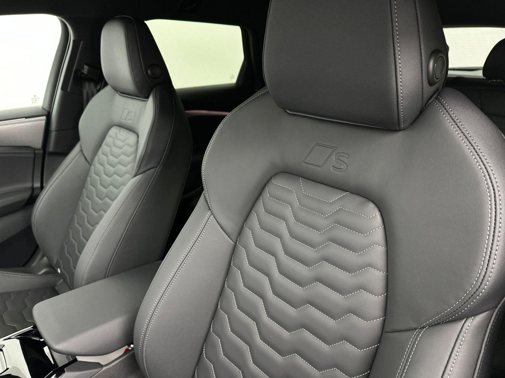 Audi A6 Avant E-tron