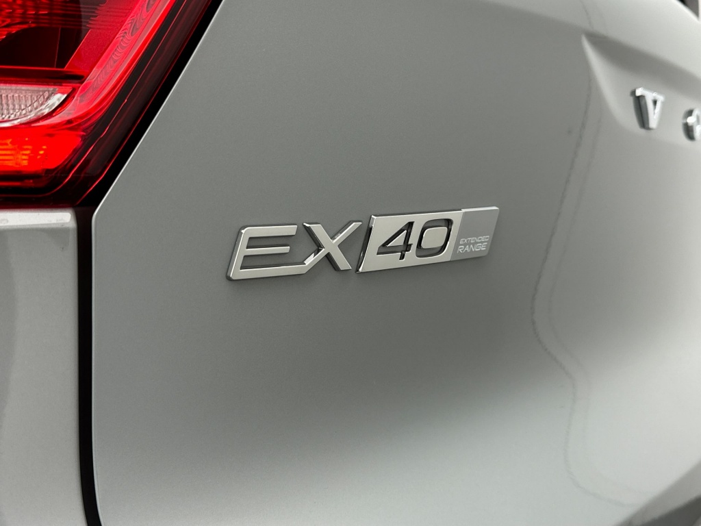 Volvo Ex40