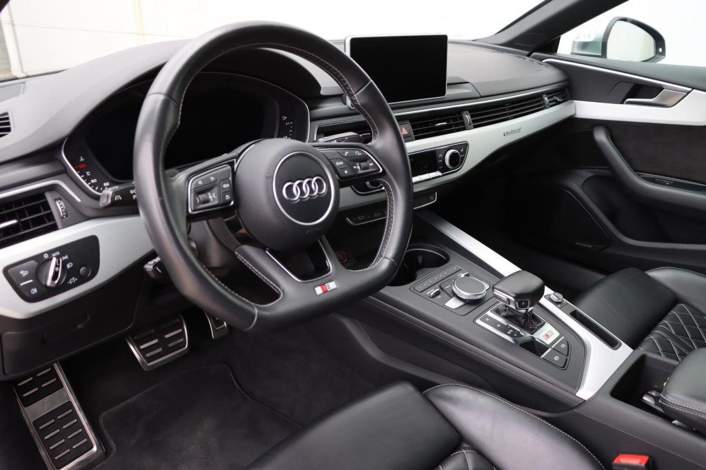 Audi S5