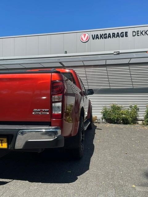 Isuzu D-max