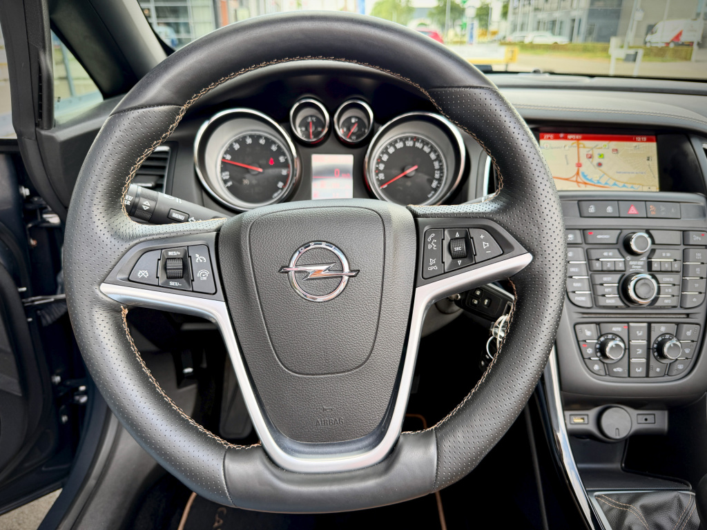 Opel Cascada