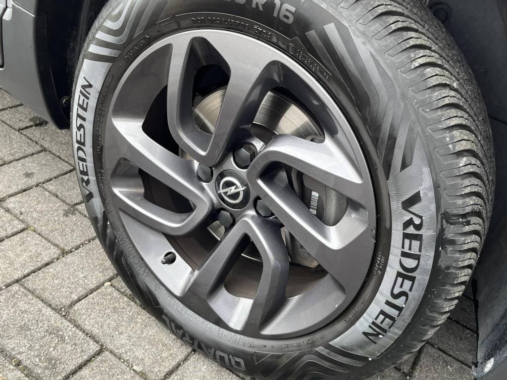 Opel Crossland X