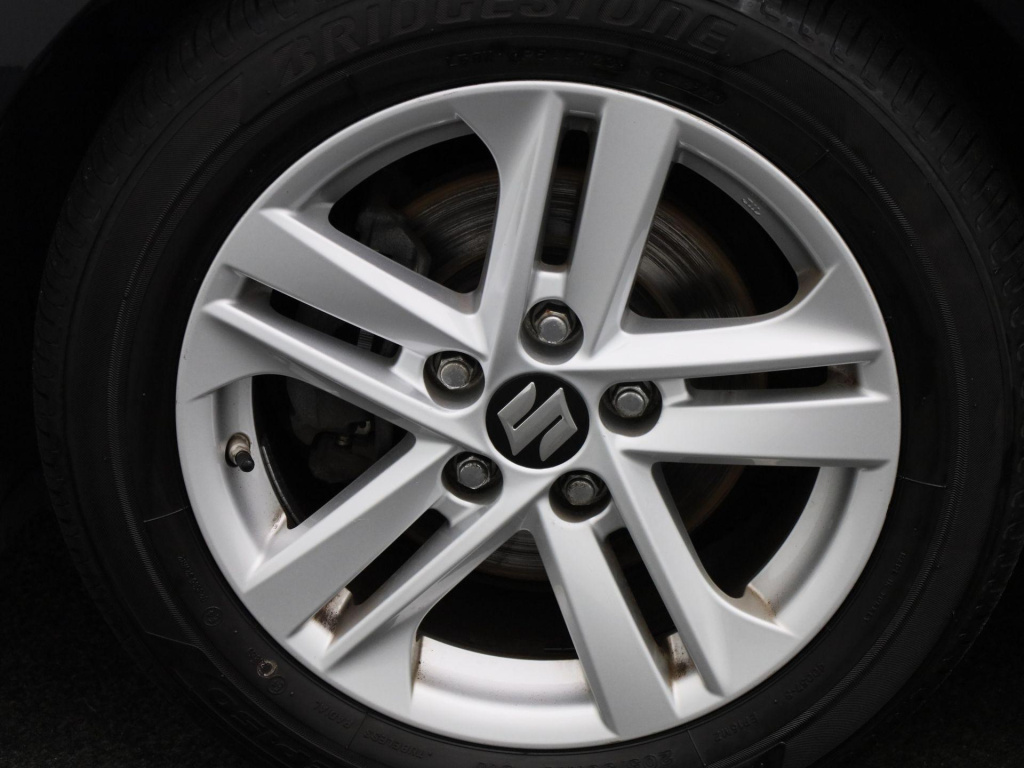 Suzuki Swace