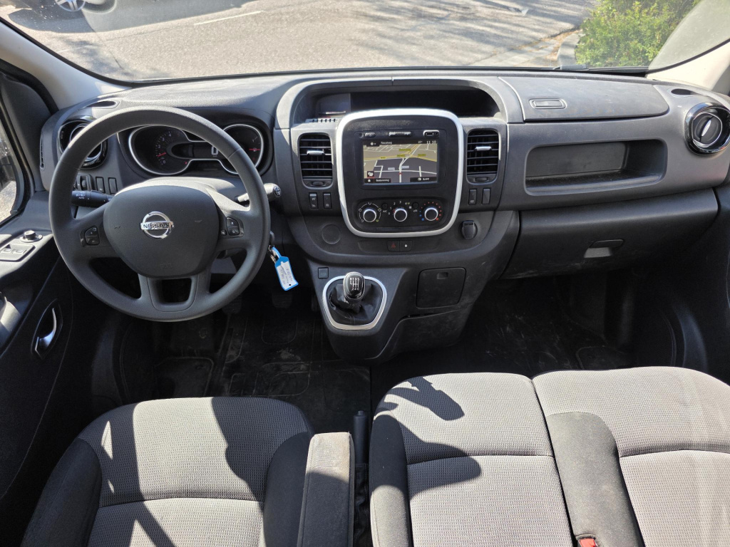 Nissan Nv300