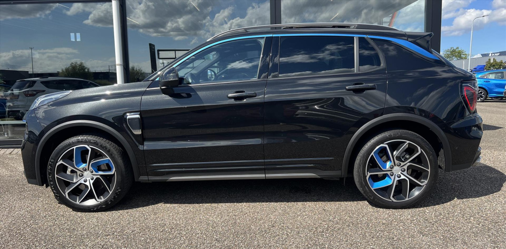 Lynk & Co 01