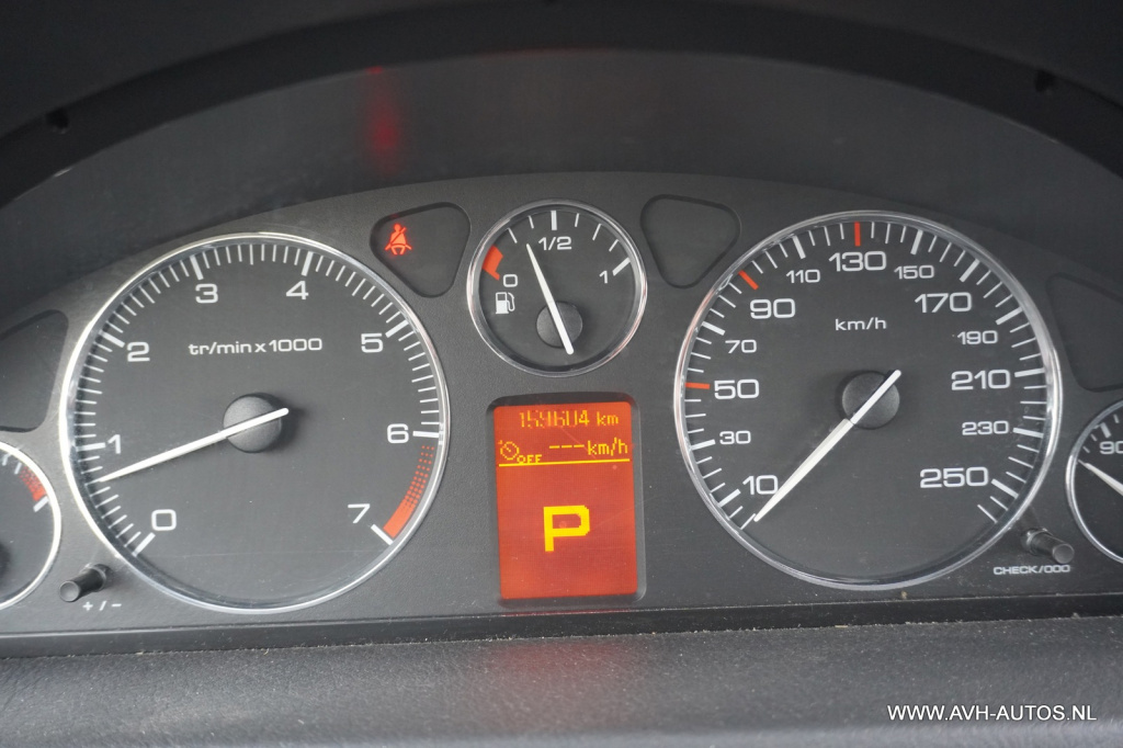 Peugeot 407