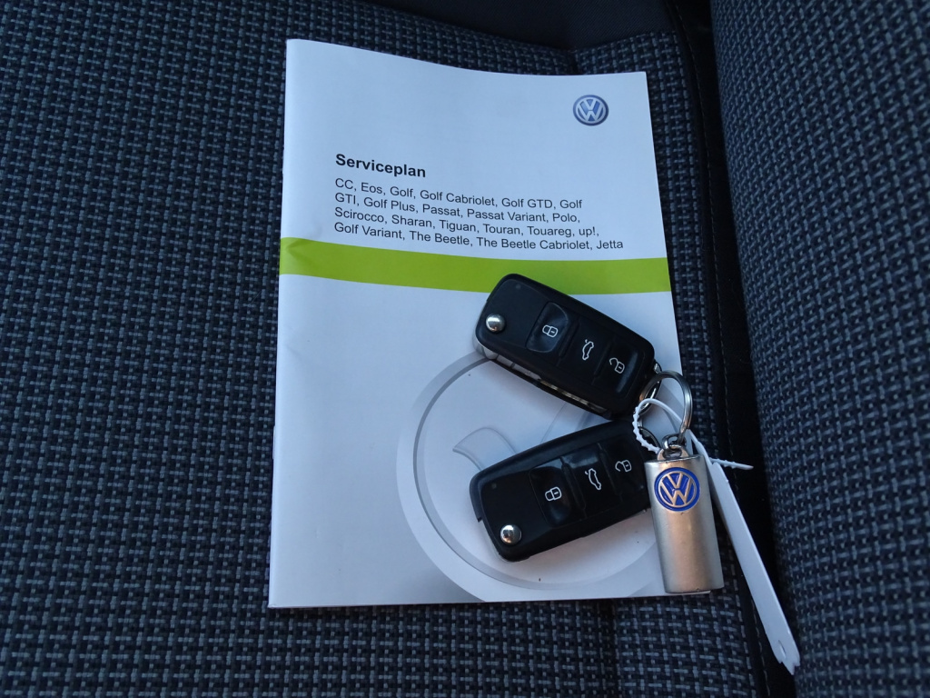 Volkswagen New Beetle