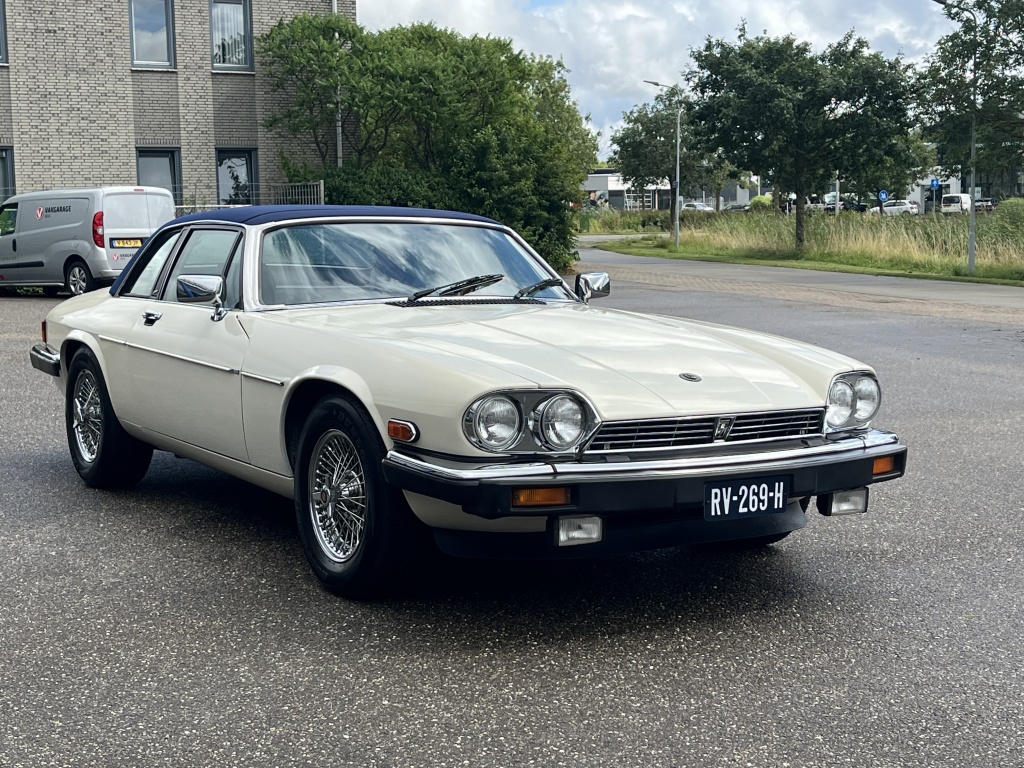 Jaguar Xj