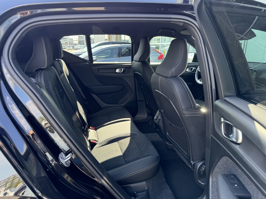 Volvo Ex40