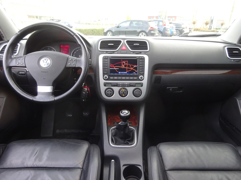 Volkswagen Eos