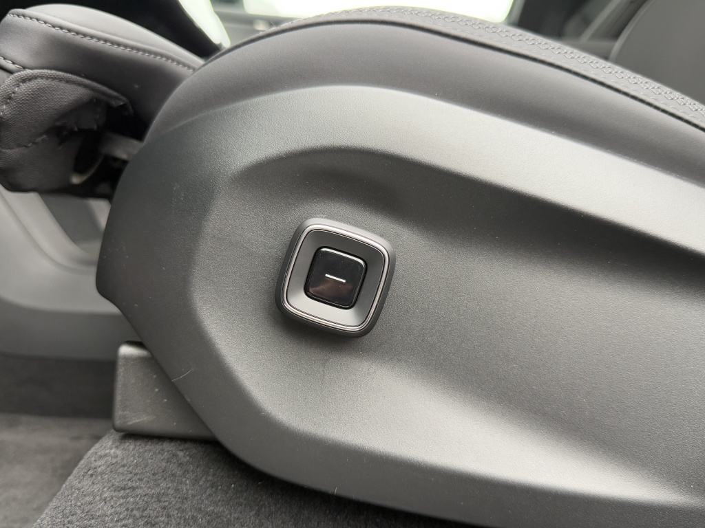 Volvo Ex90