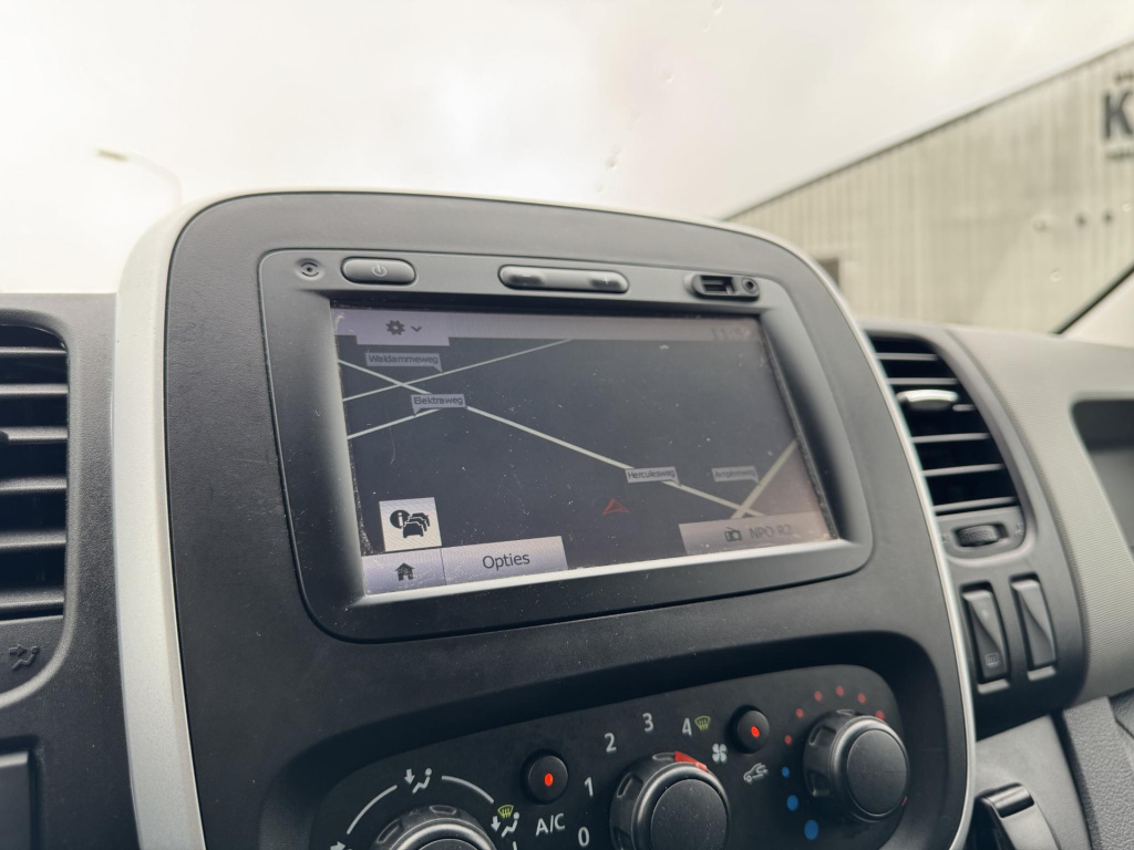 Nissan Nv300