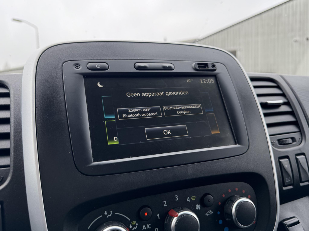 Nissan Nv300