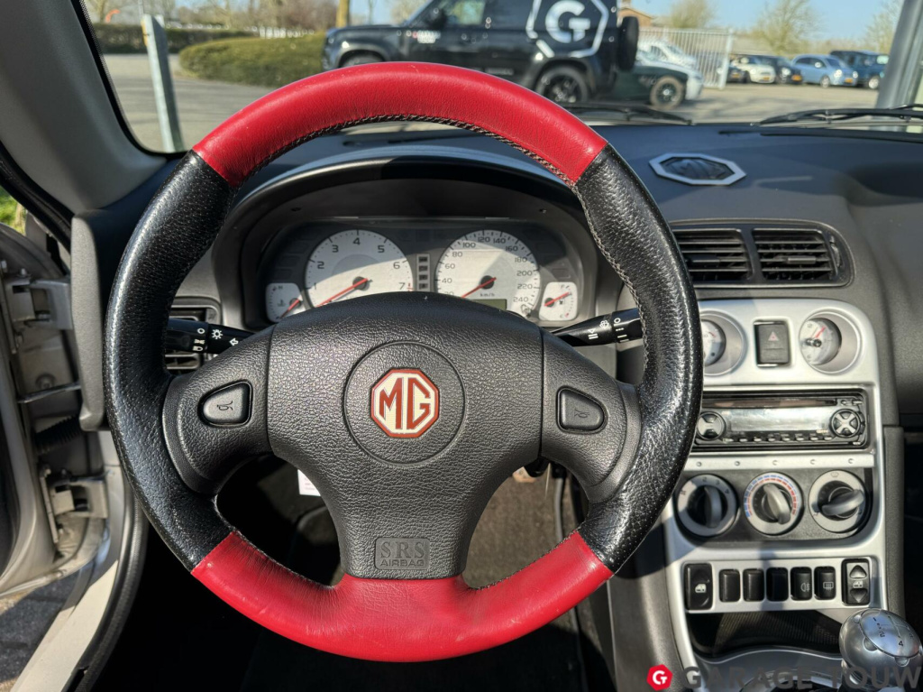 MG F