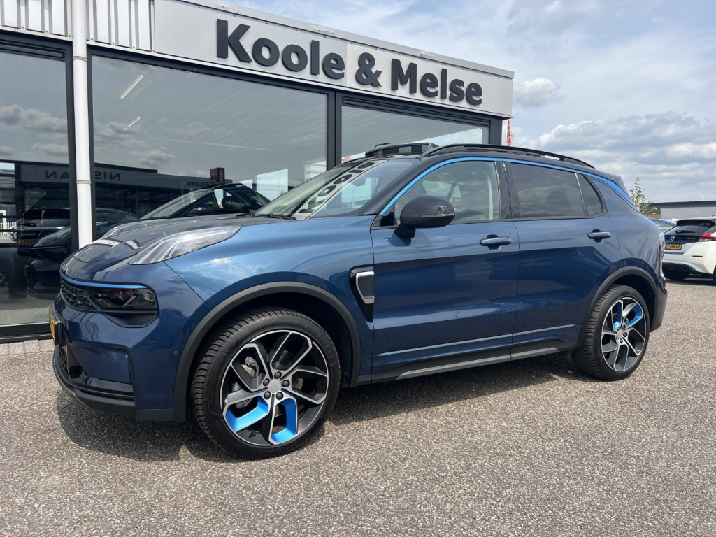 Lynk & Co 01