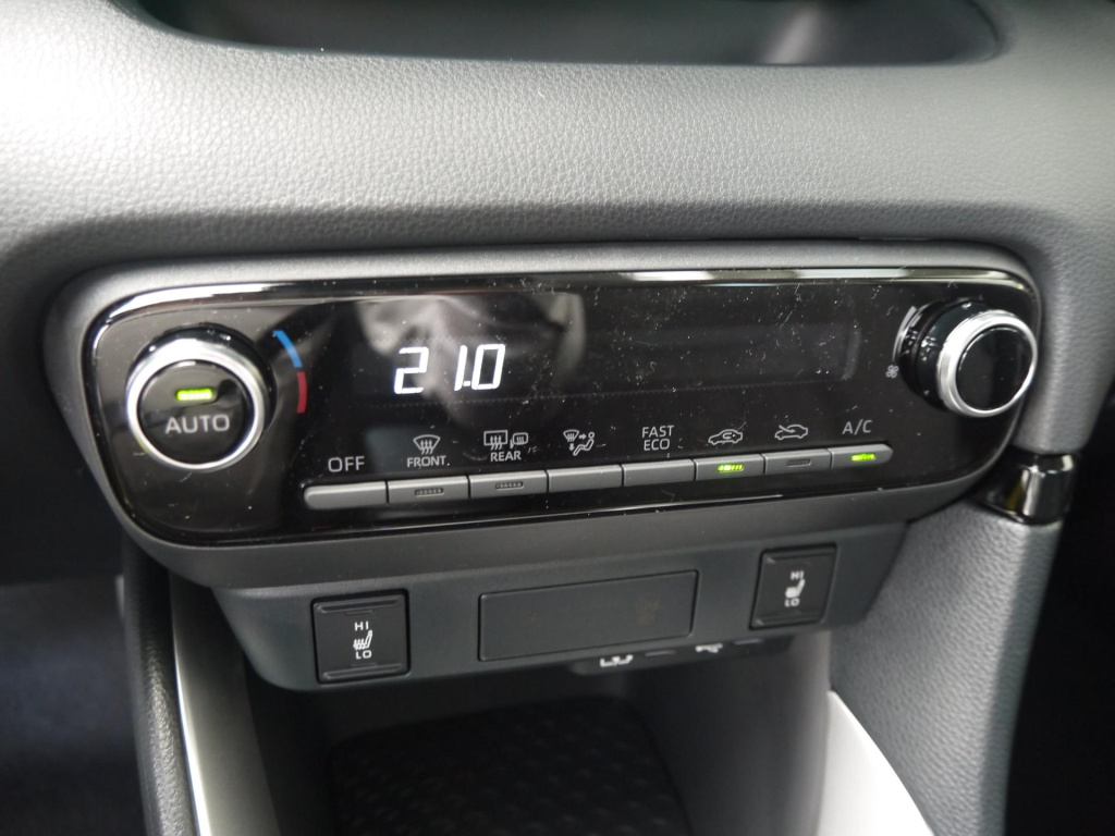 Mazda 2 Hybrid