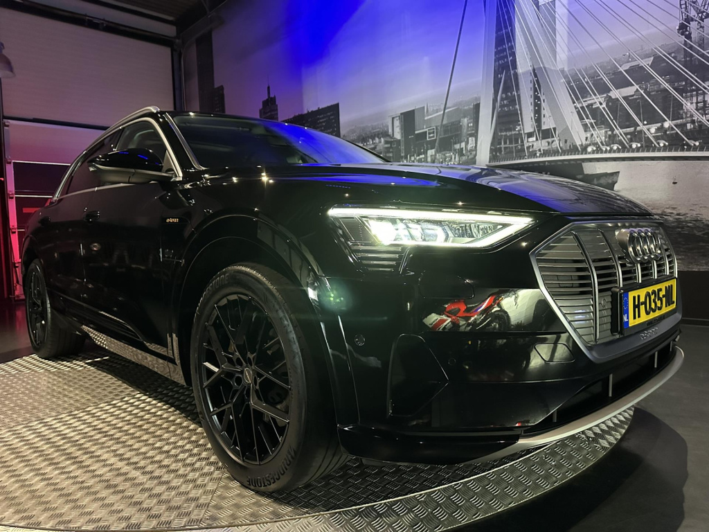 Audi E-tron