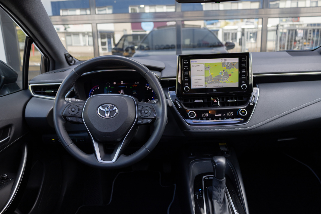Toyota Corolla Touring Sports