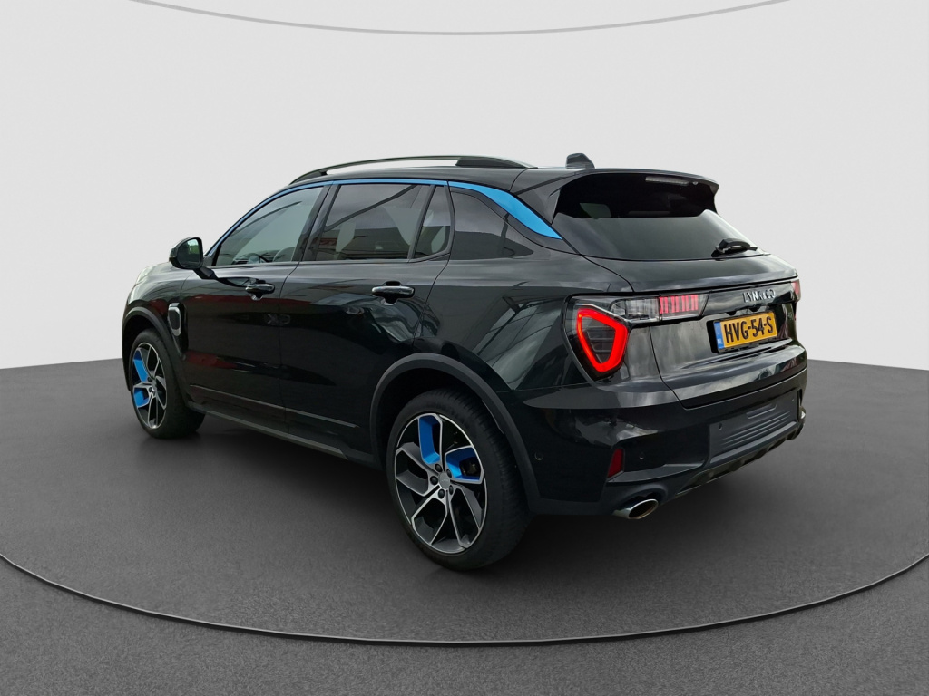 Lynk & Co 01