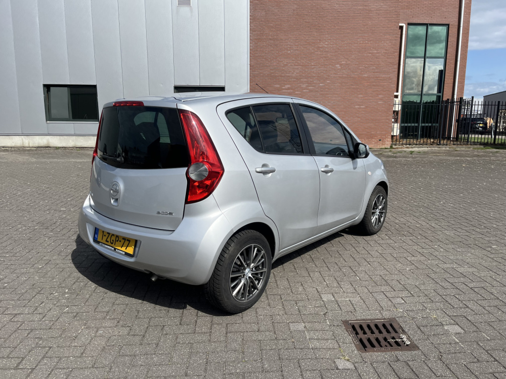 Opel Agila