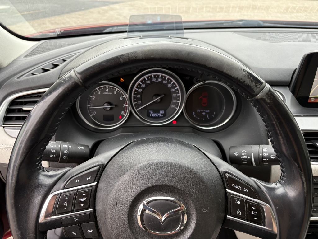 Mazda 6