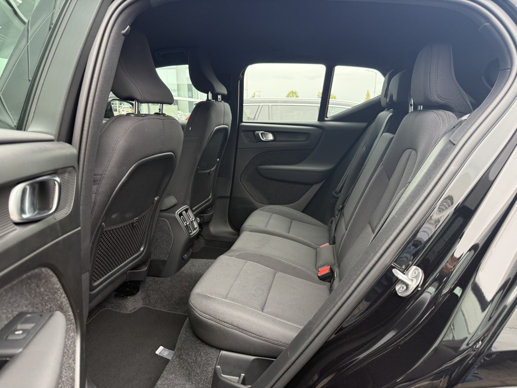 Volvo Ex40