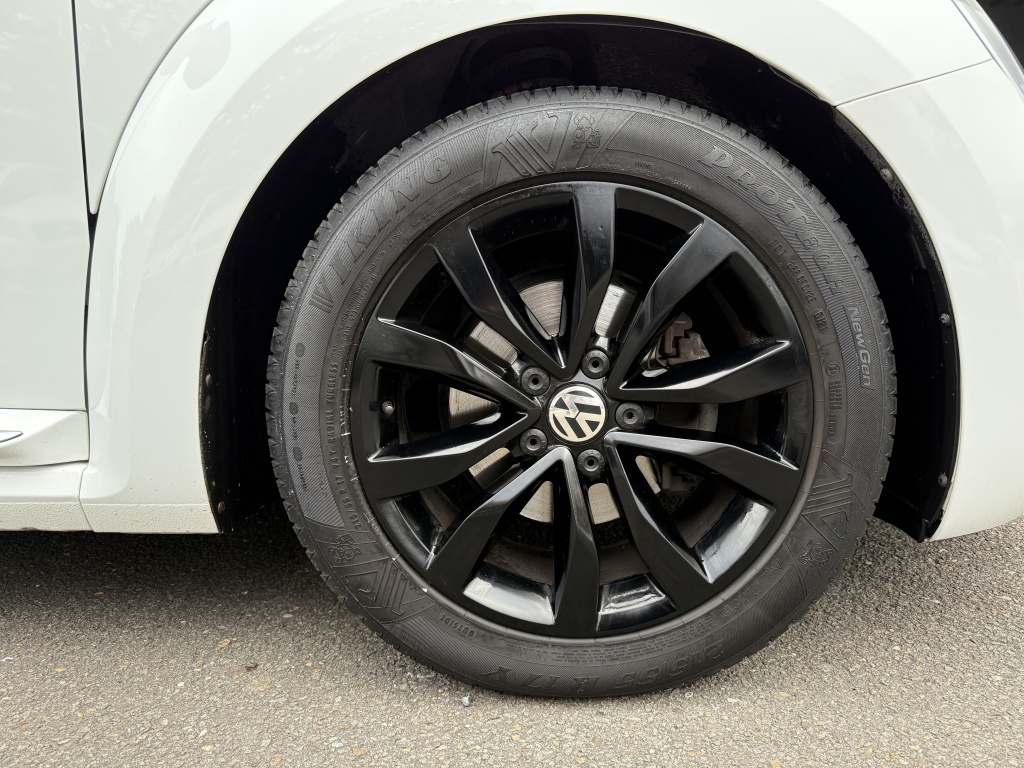 Volkswagen New Beetle