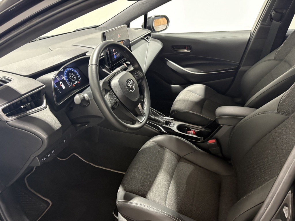 Toyota Corolla Touring Sports