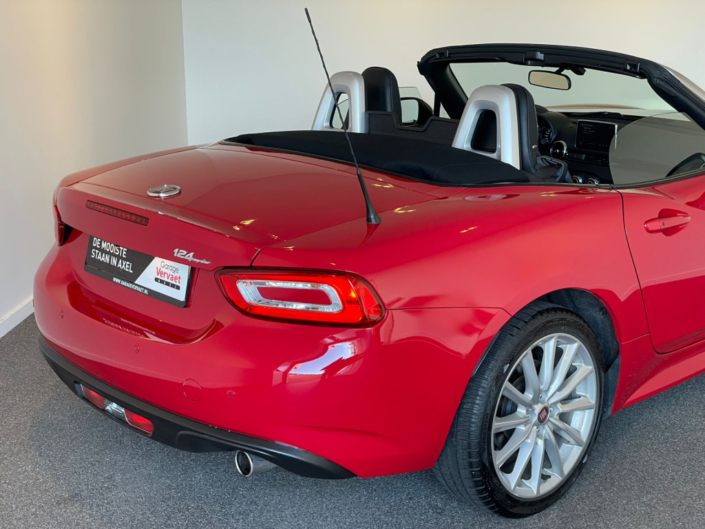 Fiat 124 Spider