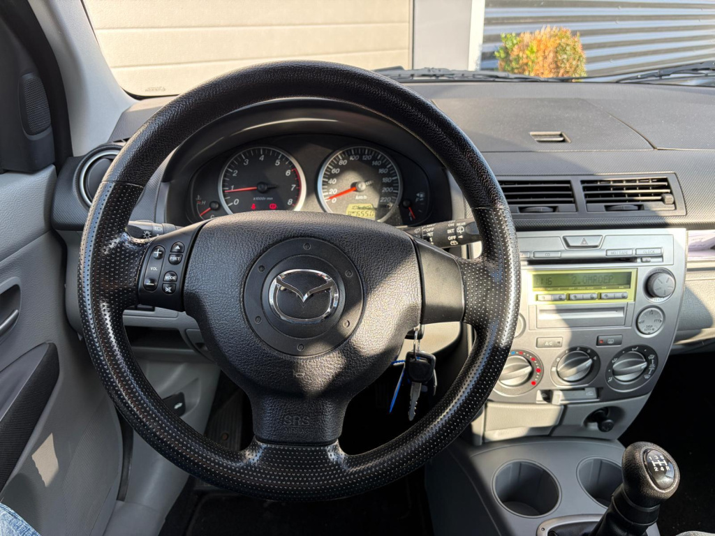 Mazda 2