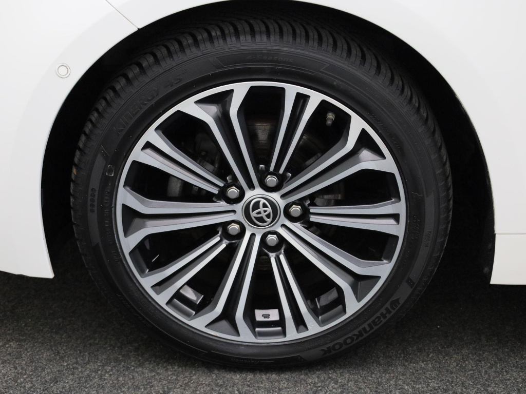 Toyota Corolla Touring Sports