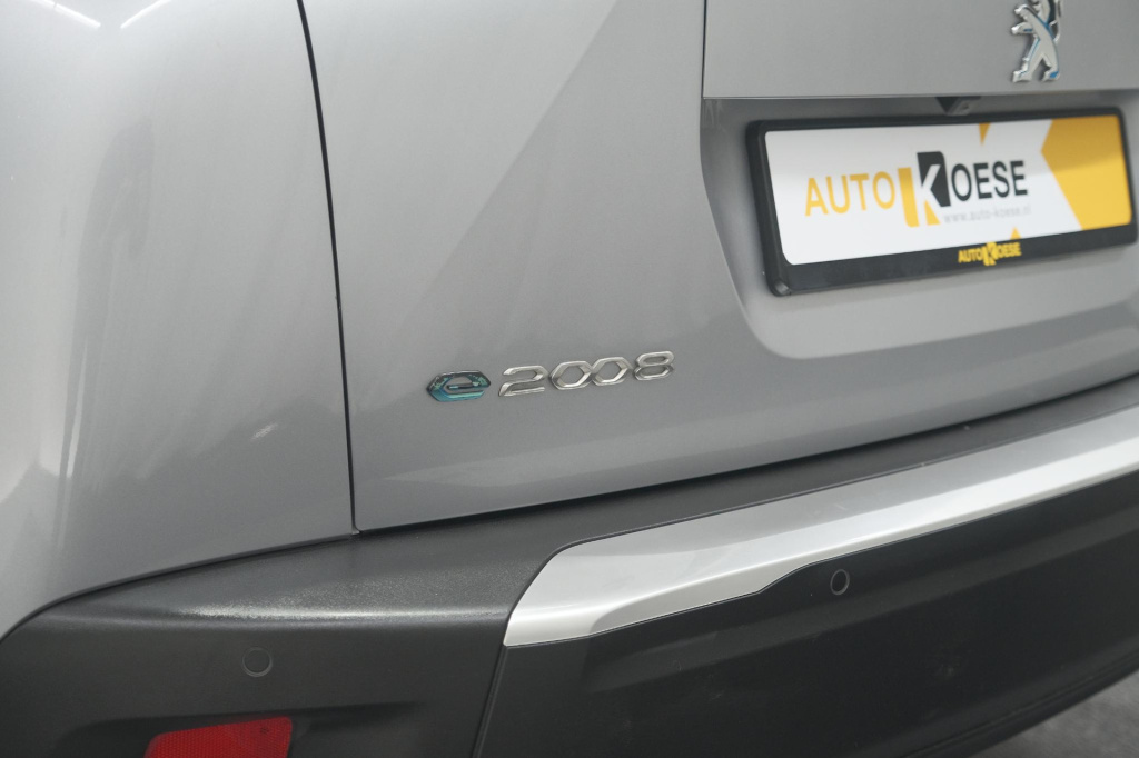 Peugeot E-2008