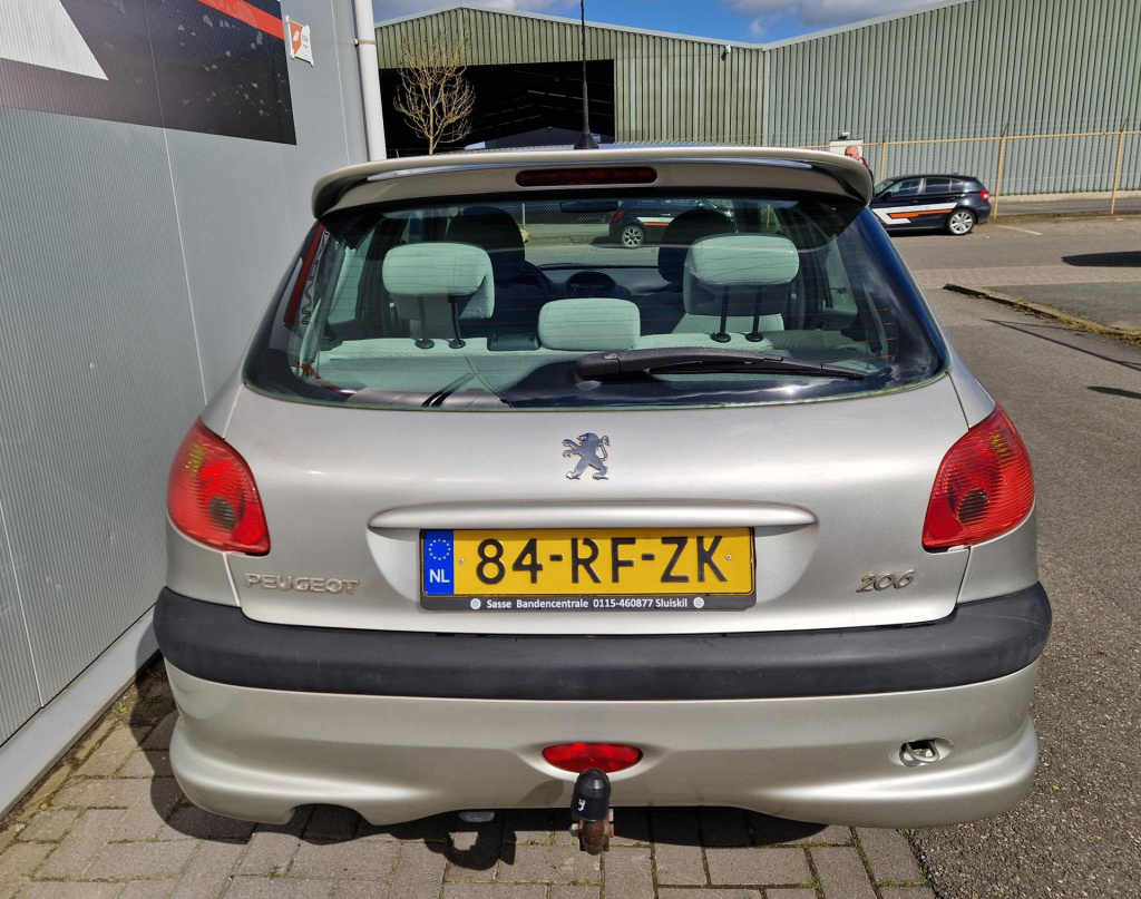 Peugeot 206