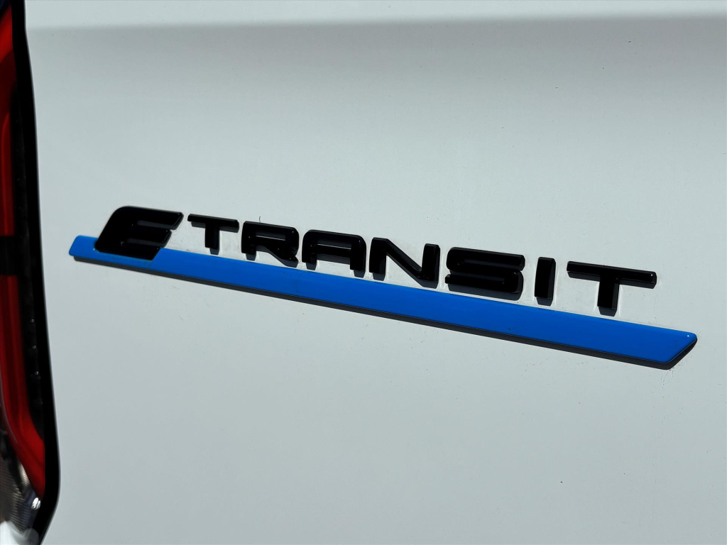 Ford E-transit Custom