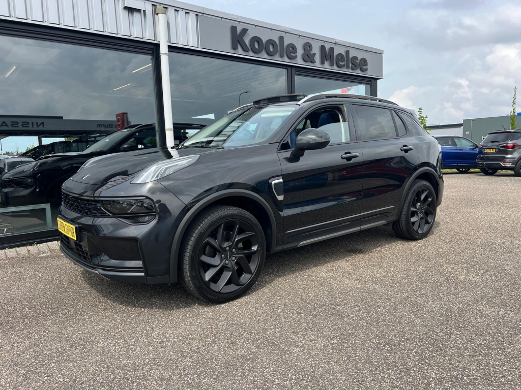 Lynk & Co 01