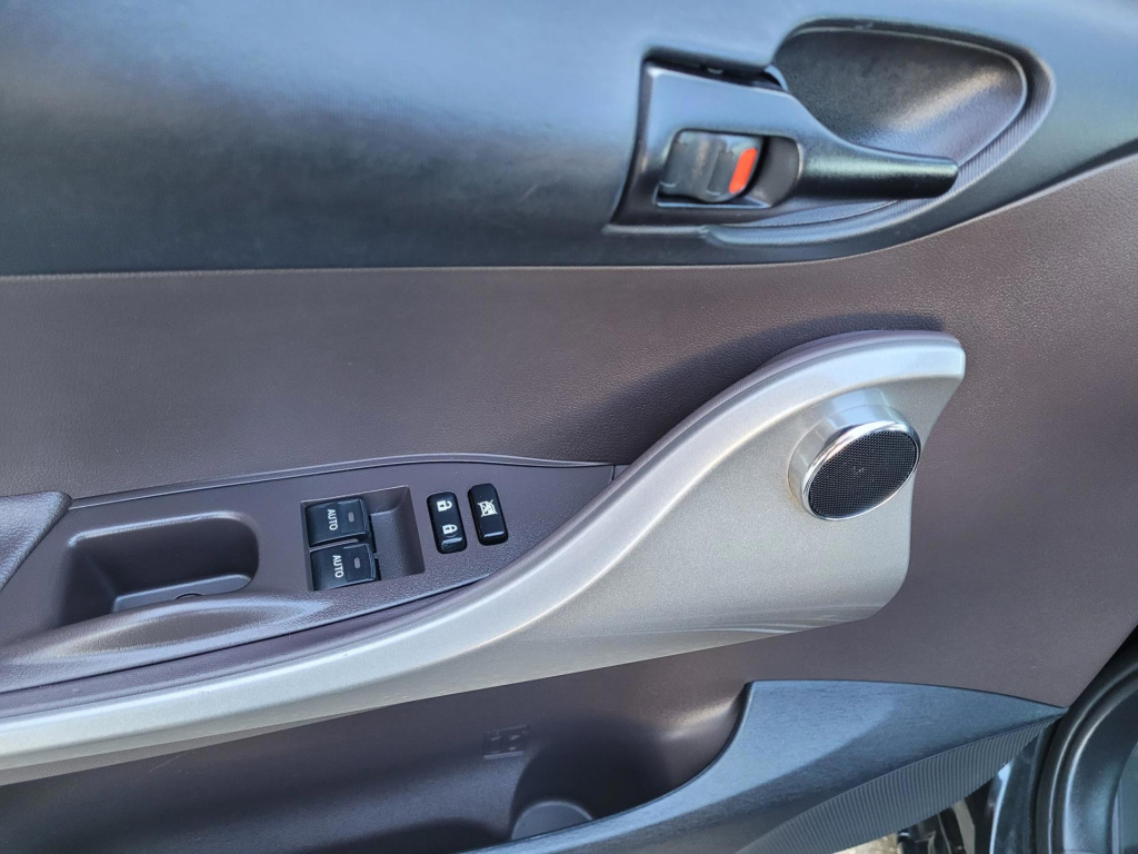 Toyota Iq