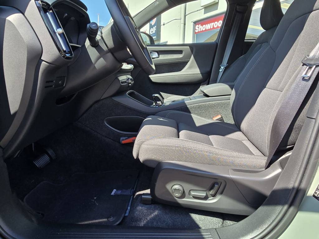 Volvo Ex40