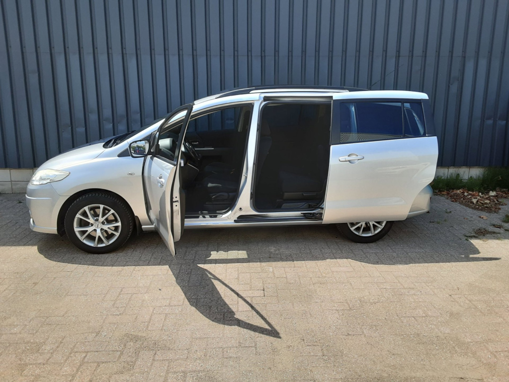 Mazda 5