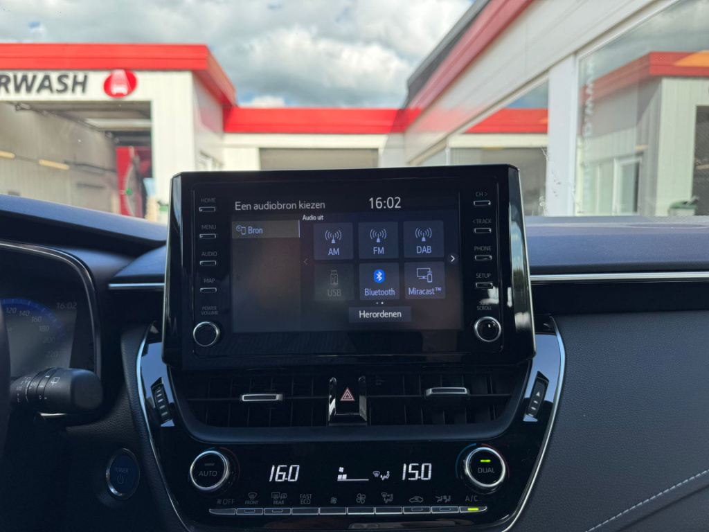 Toyota Corolla Touring Sports