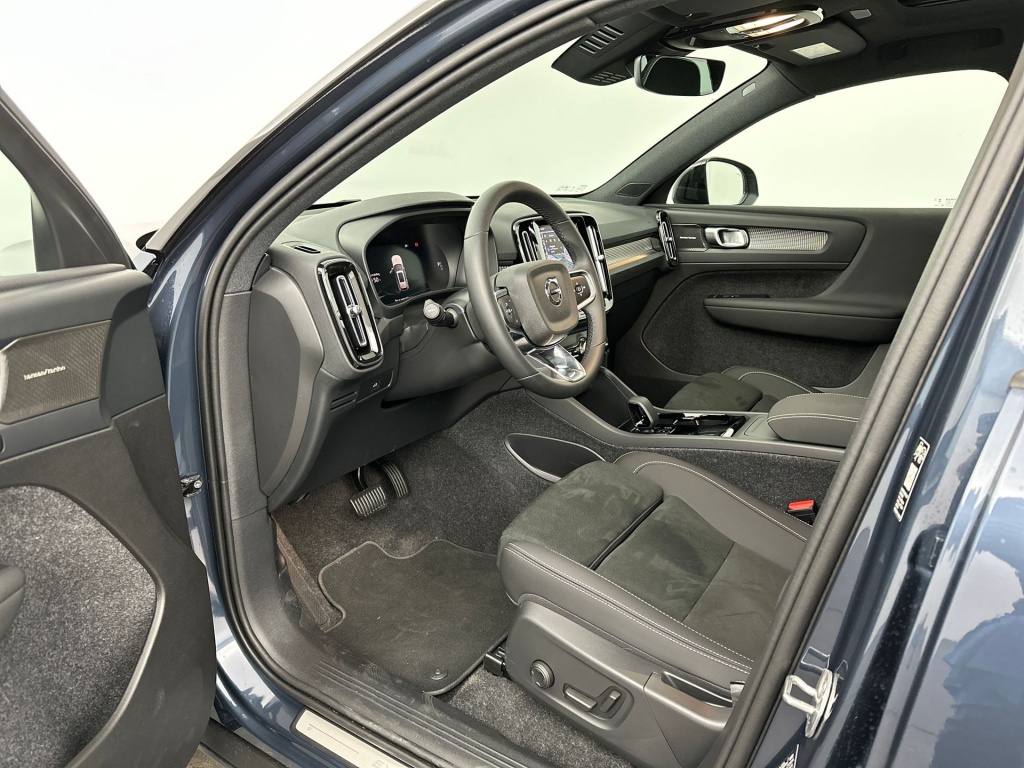 Volvo Ex40