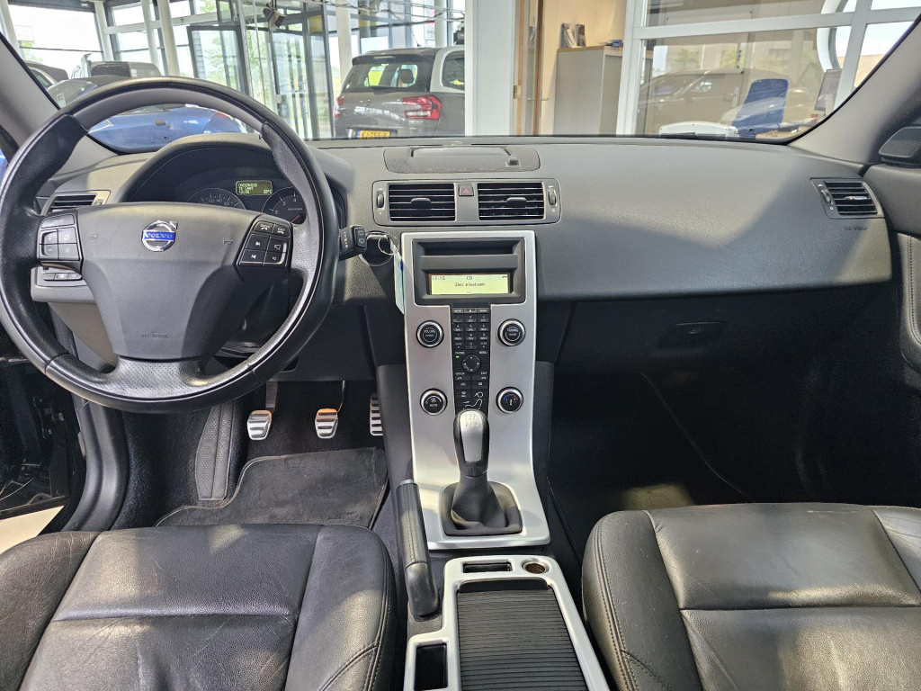 Volvo V50
