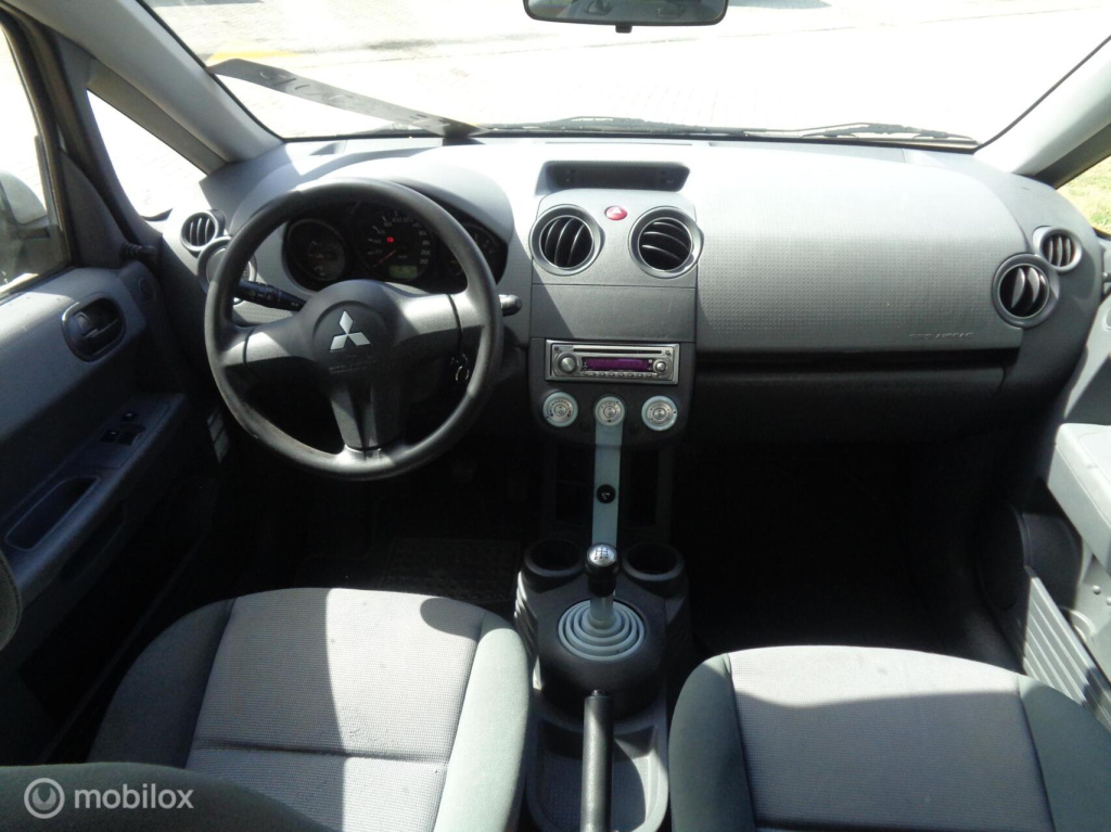 Mitsubishi Colt