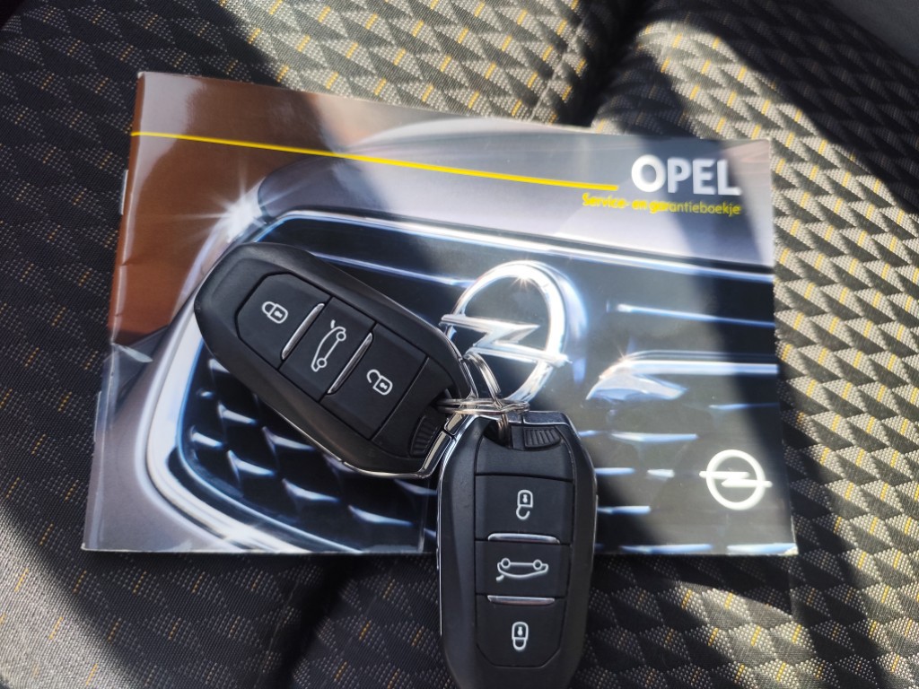 Opel Crossland X