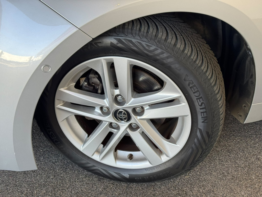 Toyota Corolla Touring Sports