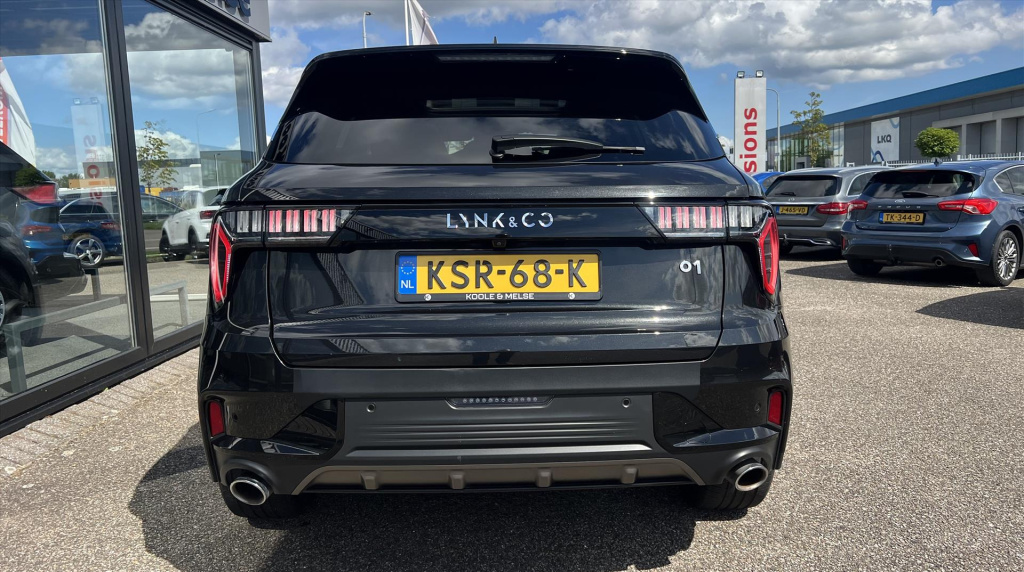 Lynk & Co 01