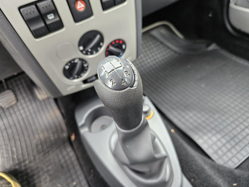 Dacia Logan