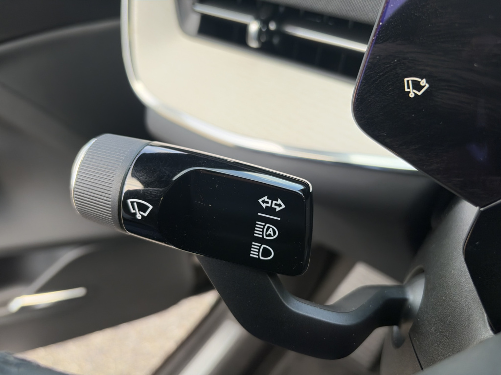Volvo Ex90