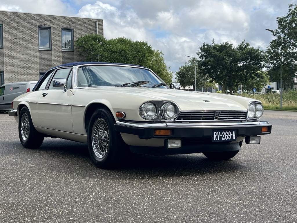 Jaguar Xj